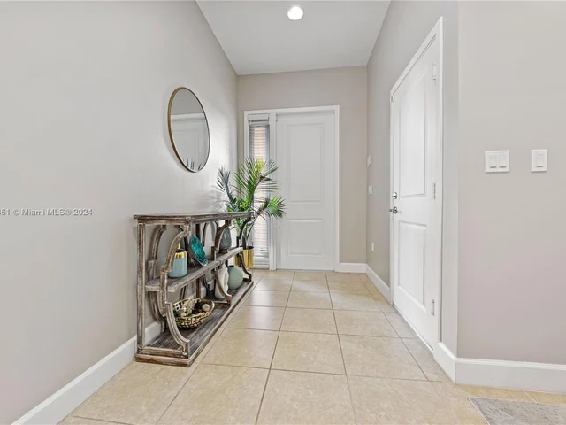 5412 NW 48th Ln, Tamarac FL 33319