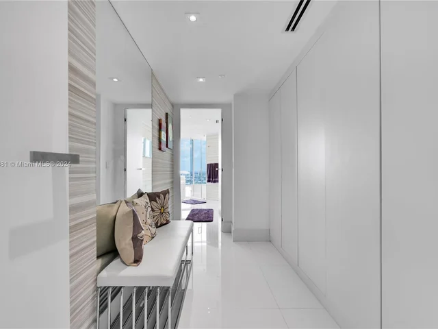 1643 Brickell Ave # 2901, Miami FL 33129