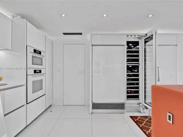 1643 Brickell Ave # 2901, Miami FL 33129