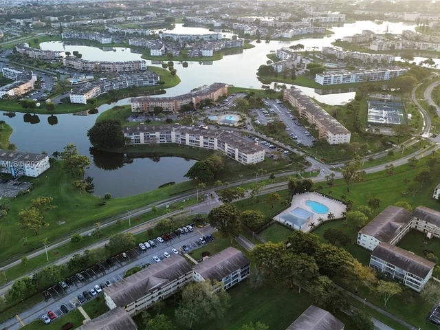 380 Mansfield J # 380, Boca Raton FL 33434