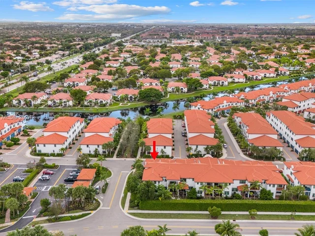 1423 SW 115th Ave, Pembroke Pines FL 33025