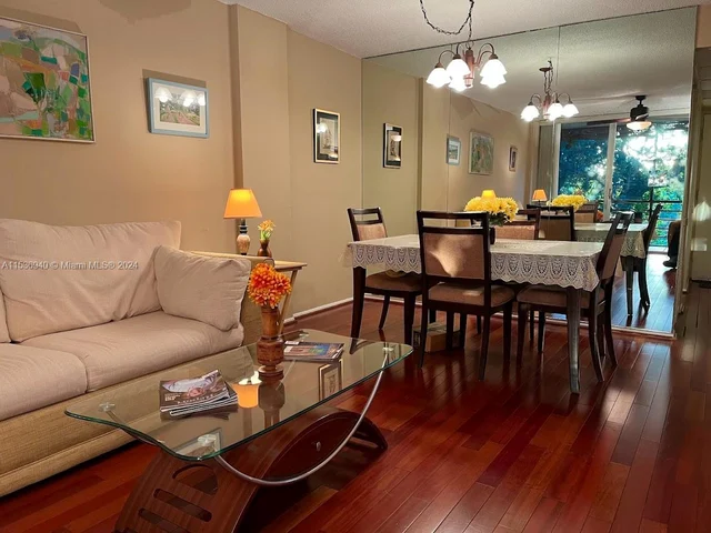 118 Royal Park Dr # 3C, Oakland Park FL 33309