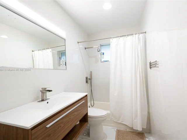 2100 NE 39th St # 408, Fort Lauderdale FL 33308