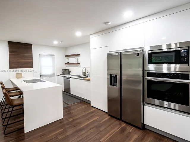 2100 NE 39th St # 408, Fort Lauderdale FL 33308