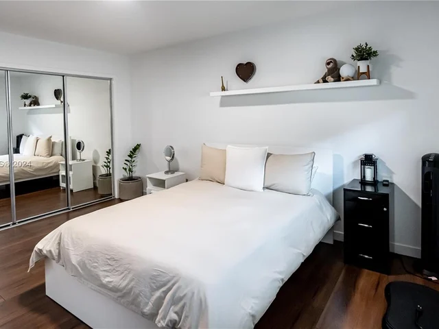 2100 NE 39th St # 408, Fort Lauderdale FL 33308