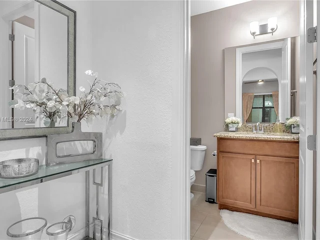 1118 SW 113th Way, Pembroke Pines FL 33025