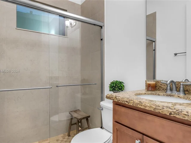 1118 SW 113th Way, Pembroke Pines FL 33025