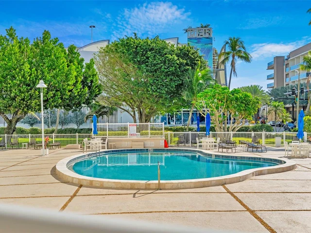 201 N Ocean Blvd # 107, Pompano Beach FL 33062