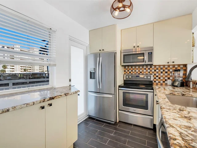 201 N Ocean Blvd # 107, Pompano Beach FL 33062