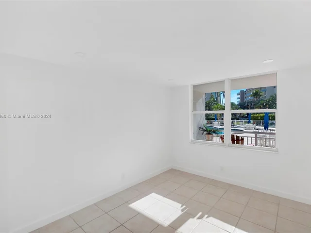 201 N Ocean Blvd # 107, Pompano Beach FL 33062