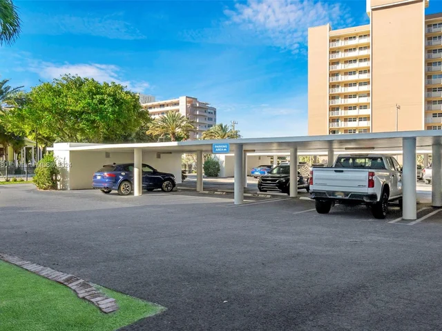 201 N Ocean Blvd # 107, Pompano Beach FL 33062