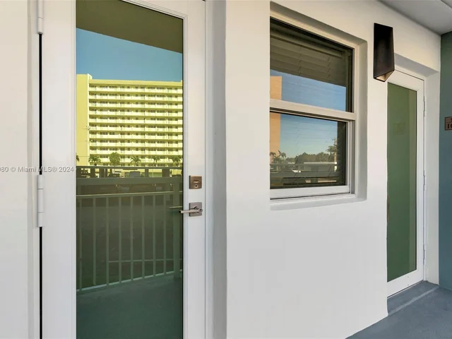 201 N Ocean Blvd # 107, Pompano Beach FL 33062