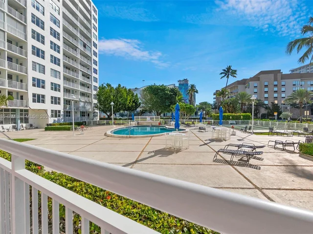 201 N Ocean Blvd # 107, Pompano Beach FL 33062