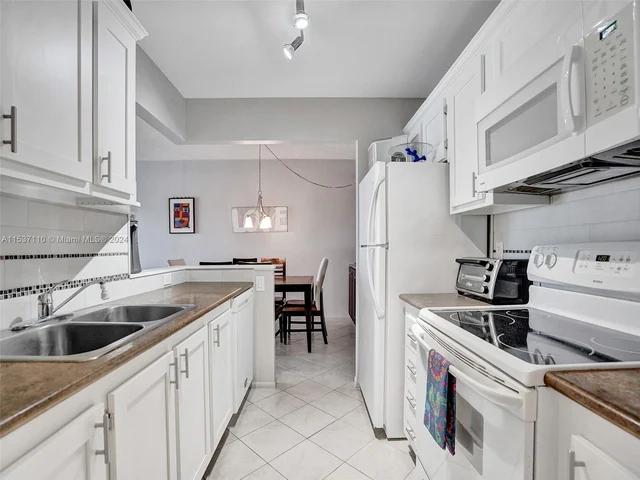 400 N Riverside Dr # 503, Pompano Beach FL 33062