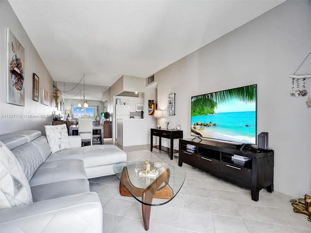 400 N Riverside Dr # 503, Pompano Beach FL 33062