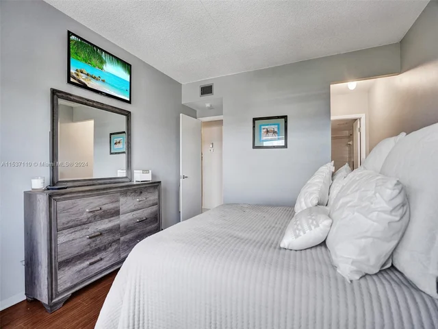 400 N Riverside Dr # 503, Pompano Beach FL 33062