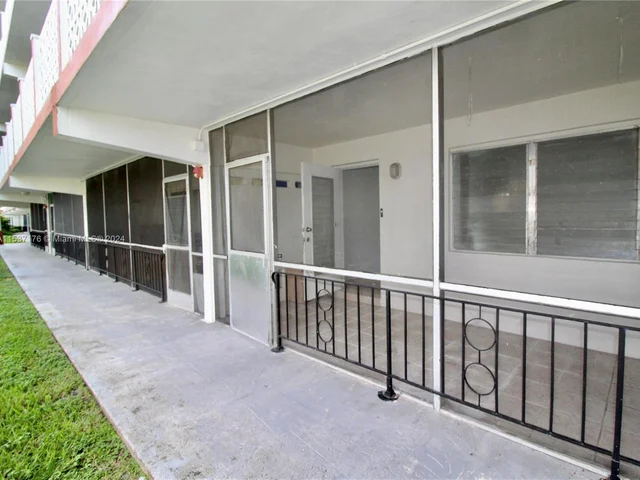 1430 NE 170th St # 122, North Miami Beach FL 33162