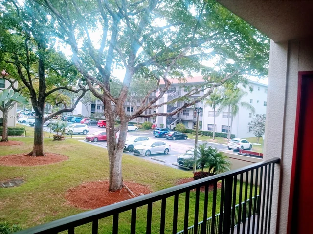 200 SW 132nd Way # 201L, Pembroke Pines FL 33027