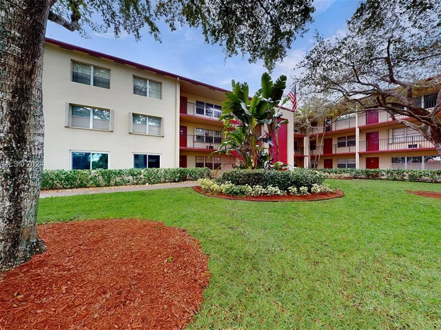 200 SW 132nd Way # 201L, Pembroke Pines FL 33027