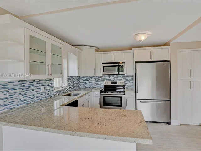 1200 14th St # 3A, Miami Beach FL 33139