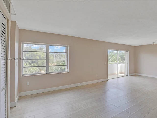 1200 14th St # 3A, Miami Beach FL 33139