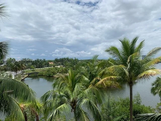 16500 COLLINS AV # 355, Sunny Isles Beach FL 33160