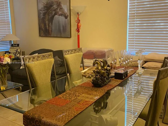 3222 SE 7th St, Homestead FL 33033