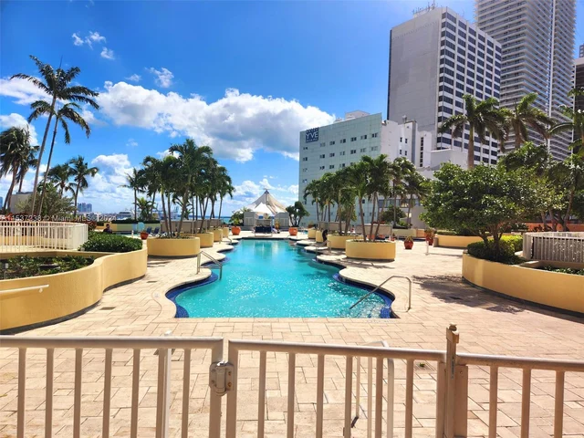 244 Biscayne Blvd # 2809, Miami FL 33132