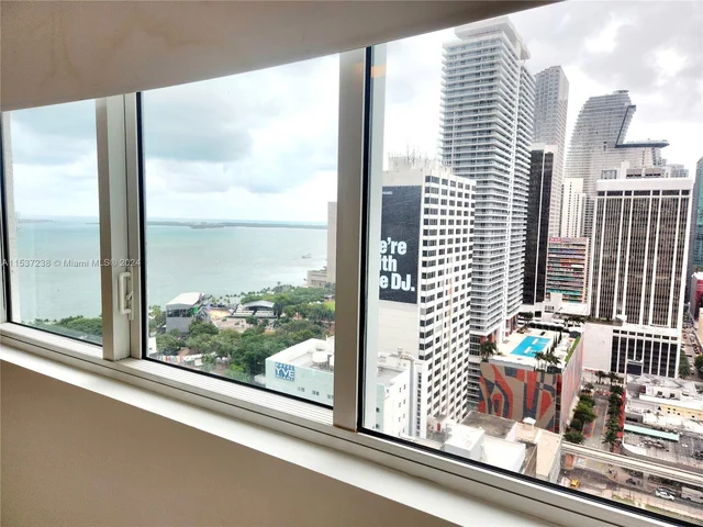 244 Biscayne Blvd # 2809, Miami FL 33132