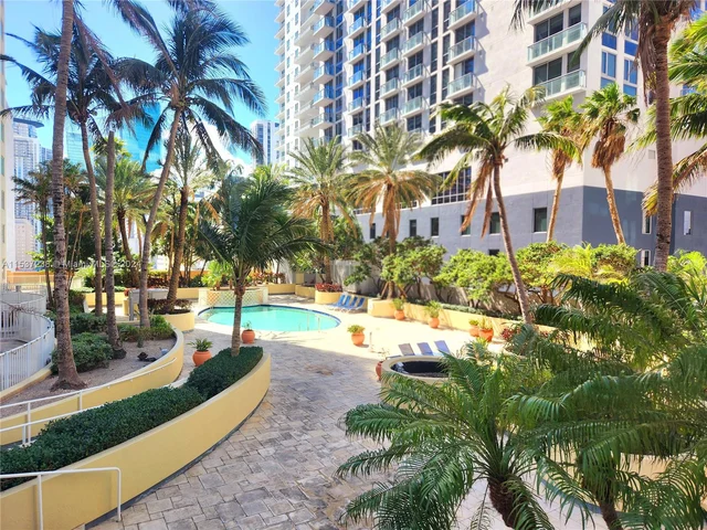 244 Biscayne Blvd # 2809, Miami FL 33132