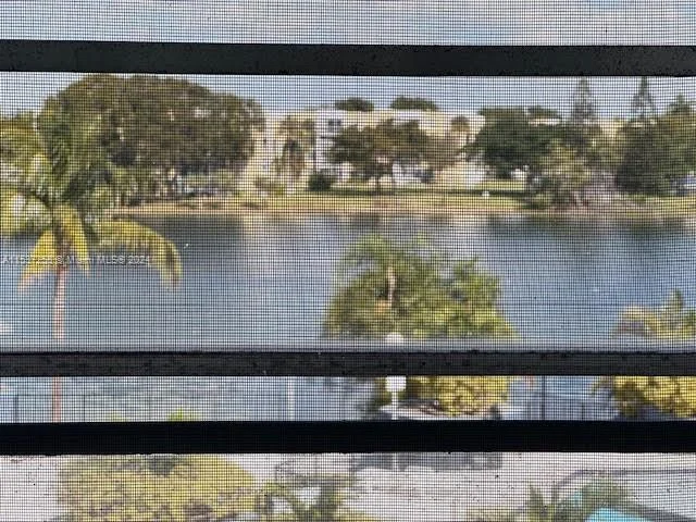 877 NE 195th St # 318, Miami FL 33179