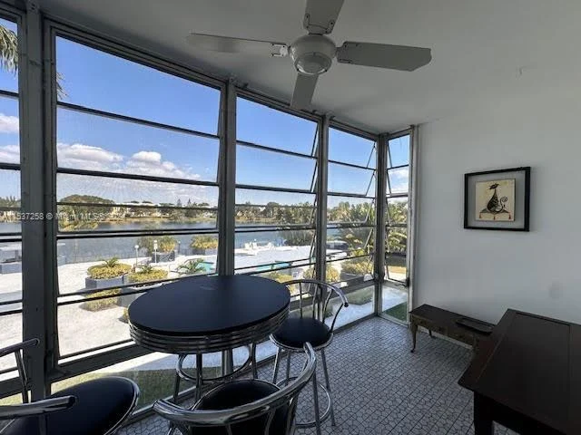 877 NE 195th St # 318, Miami FL 33179