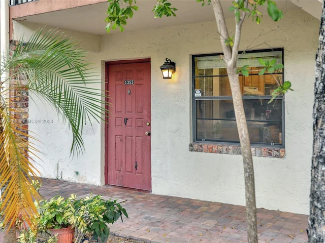 1353 NW 94th Way # 1353, Coral Springs FL 33071