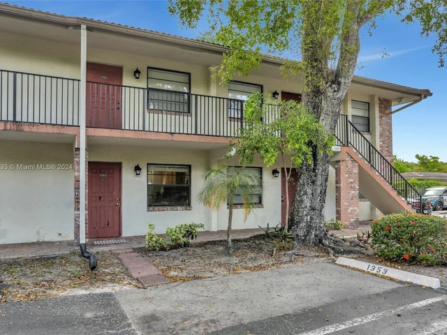 1353 NW 94th Way # 1353, Coral Springs FL 33071