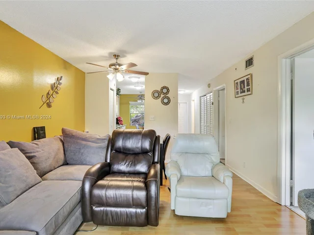 1353 NW 94th Way # 1353, Coral Springs FL 33071