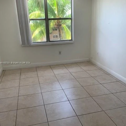 1800 Sans Souci Blvd # 322, North Miami FL 33181