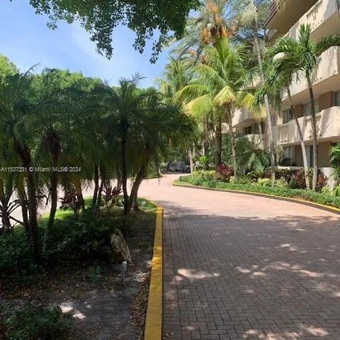 1800 Sans Souci Blvd # 322, North Miami FL 33181