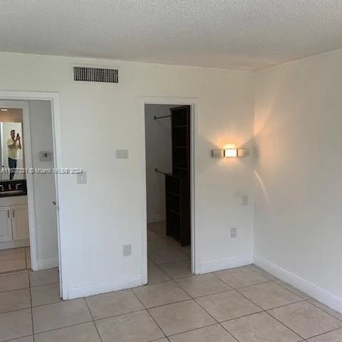 1800 Sans Souci Blvd # 322, North Miami FL 33181