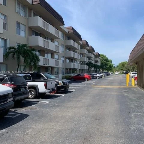 1800 Sans Souci Blvd # 322, North Miami FL 33181