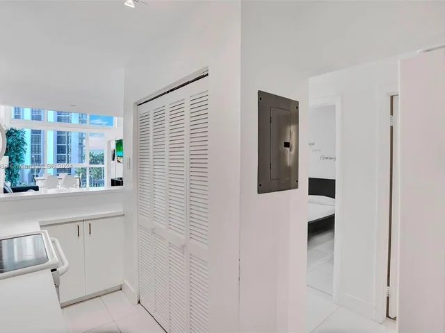 5445 Collins Ave # 14, Miami Beach FL 33140