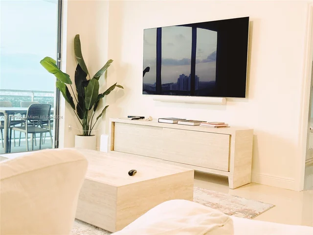 7901 Hispanola Ave # 1801, North Bay Village FL 33141