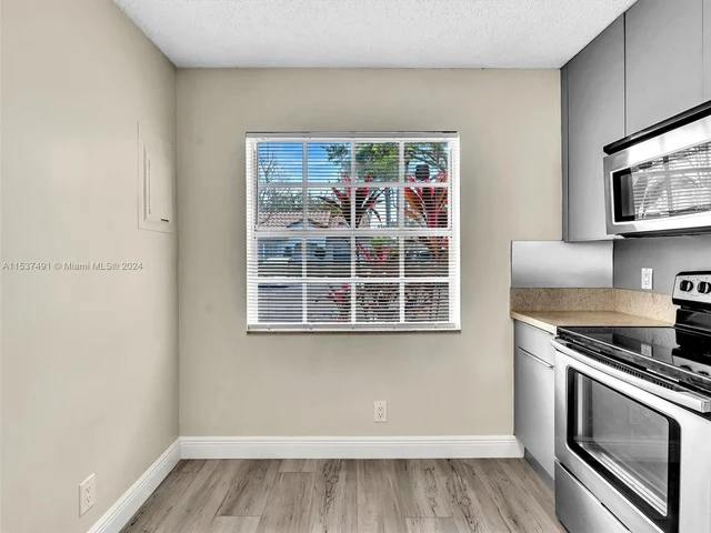 1436 Springside Dr # 1436, Weston FL 33326