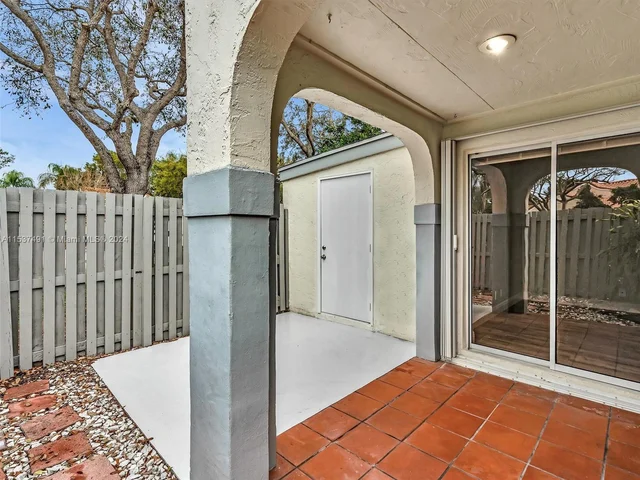 1436 Springside Dr # 1436, Weston FL 33326