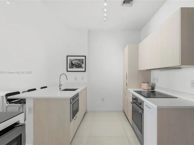 501 NE 31st St # 204, Miami FL 33137