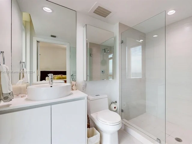 3951 S Ocean Dr # 1601, Hollywood FL 33019