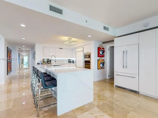 3951 S Ocean Dr # 1601, Hollywood FL 33019