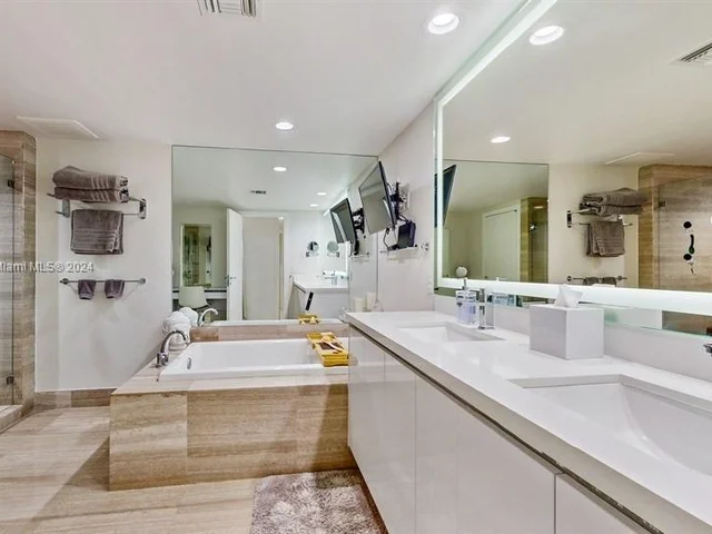 3951 S Ocean Dr # 1601, Hollywood FL 33019