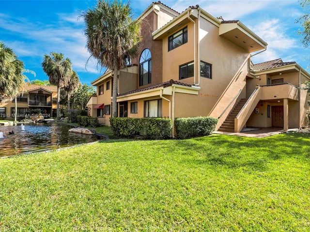 15555 N Miami Lakeway N # 202, Miami Lakes FL 33014