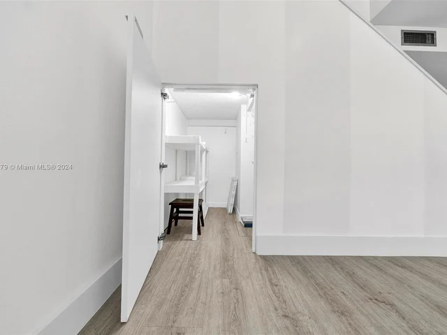 15555 N Miami Lakeway N # 202, Miami Lakes FL 33014