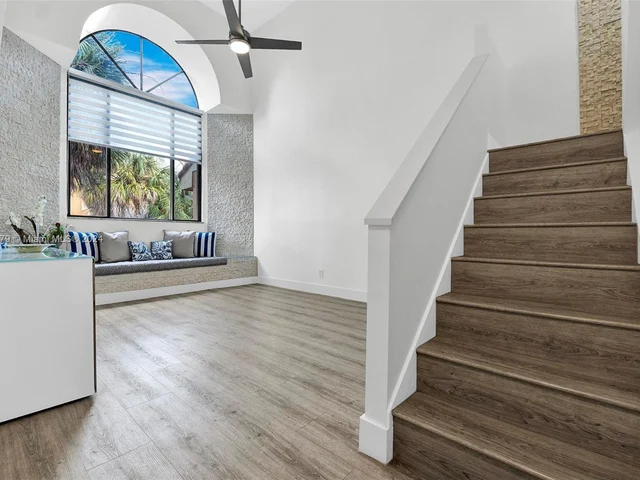 15555 N Miami Lakeway N # 202, Miami Lakes FL 33014